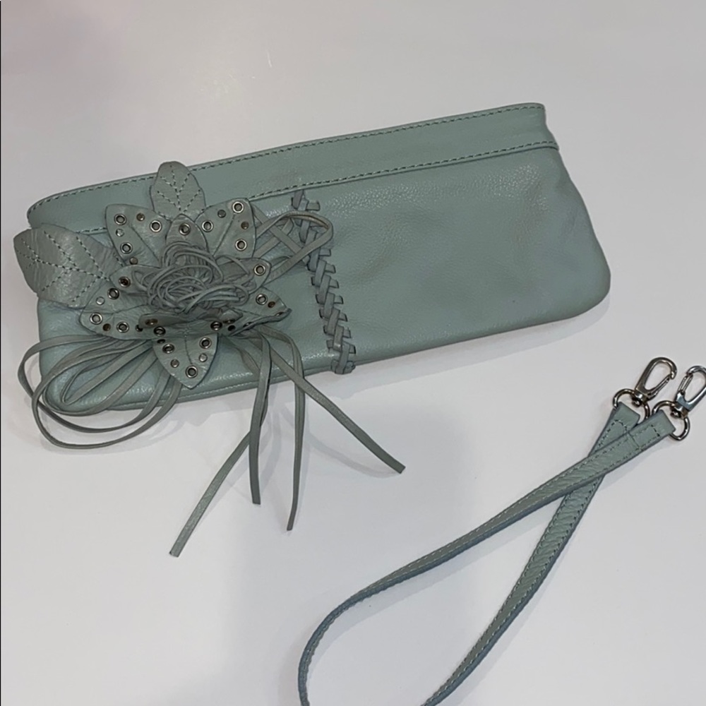 Mini purse teal color with cute flower detail - Picture 8 of 11